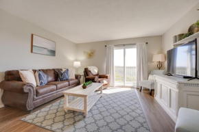 Branson Condo with Balcony, Strip and Mountain Views!